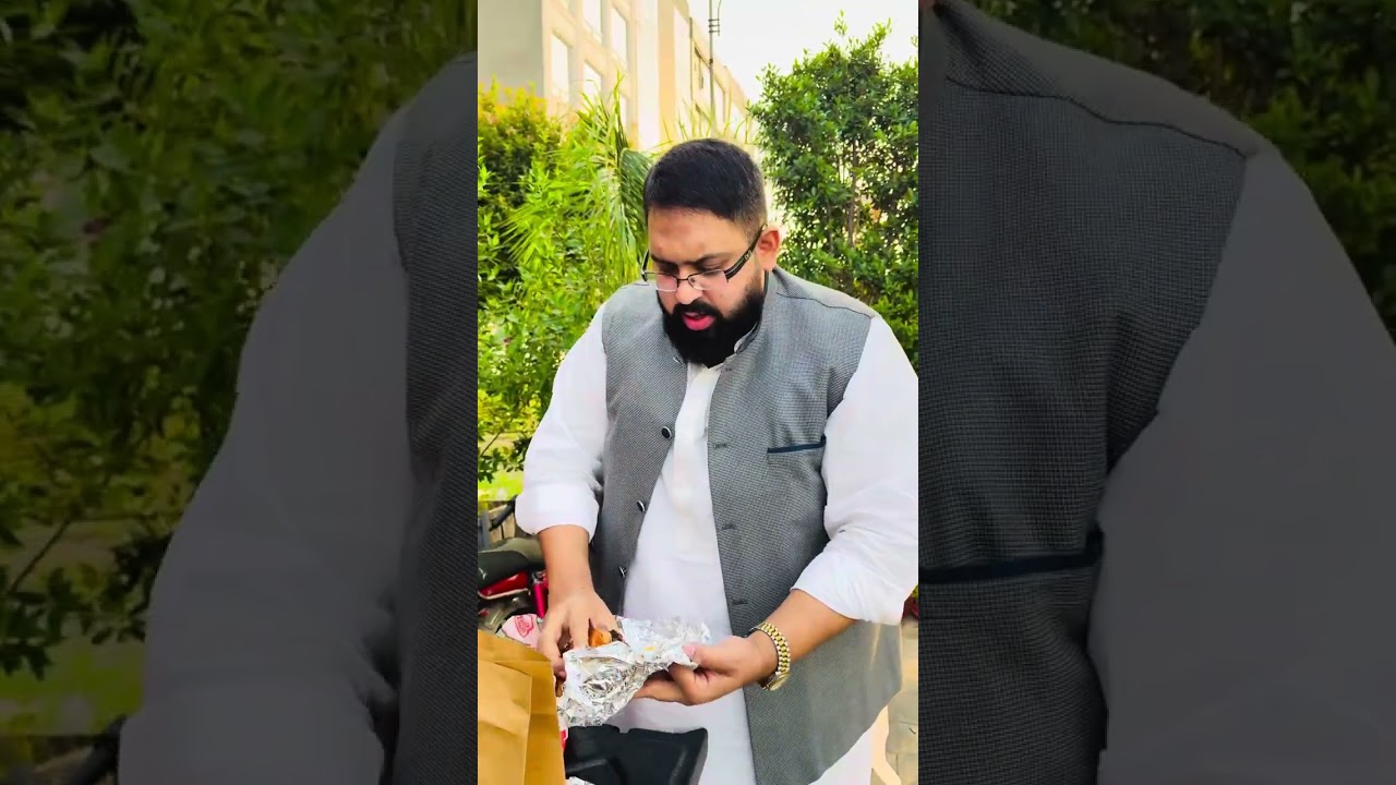 Reviews about Beef Burgers 🍔 (Smash & Juicy Chuck Burger DHA Phase 6  Lahore 