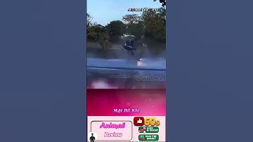 Sai lầm của anh phi công khi múc nước quá nhiều khiến cho chiếc trực thăng bay lên không nổi