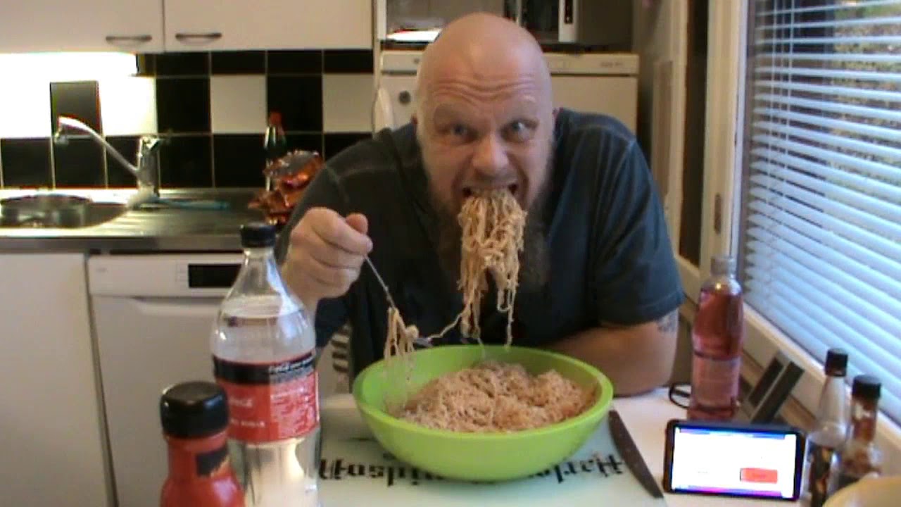 6 pakettia MAMA Nuudeleita 1,7kg NOODLES CHALLENGE - YouTube