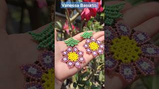 aretes de chaquiras 💐🌹🌺 TUTORIAL EN EL CANAL #diy #easy #handmade #diyjewelry #flower #mostacillas
