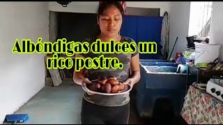 Dora prepara Albóndigas de platano con queso. Volví a aparecer ??