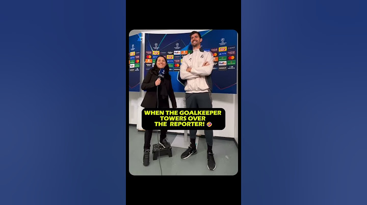YOU WON'T BELIEVE THE HEIGHT DIFFERENCE! 😂 When Courtois TOWERS Over the Reporter! #football