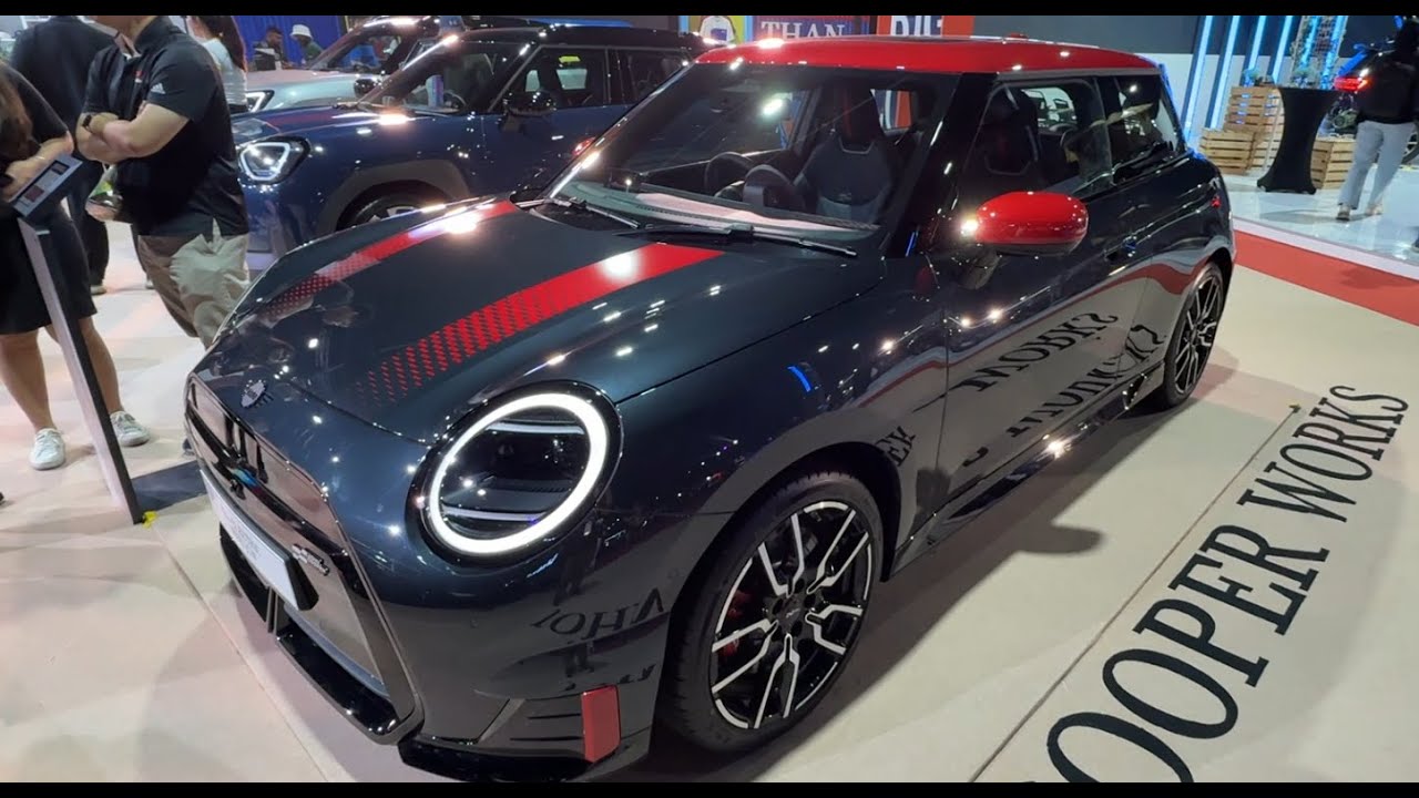 MINI Electric Cooper SE JCW 2025