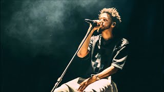 J. Cole "No Role Modelz"- (2019 NBA All Star Halftime Performance)