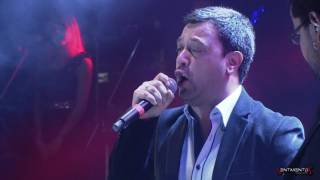 Video thumbnail of "Lucas Sugo - Garganta con arena (Dvd La Noche Soñada)"