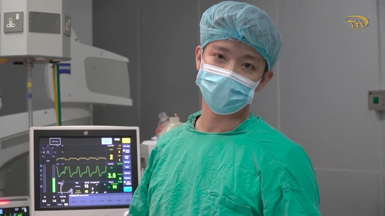Livestream bơm mỡ má tự thân, lấy lại khuôn mặt đầy... - youtube