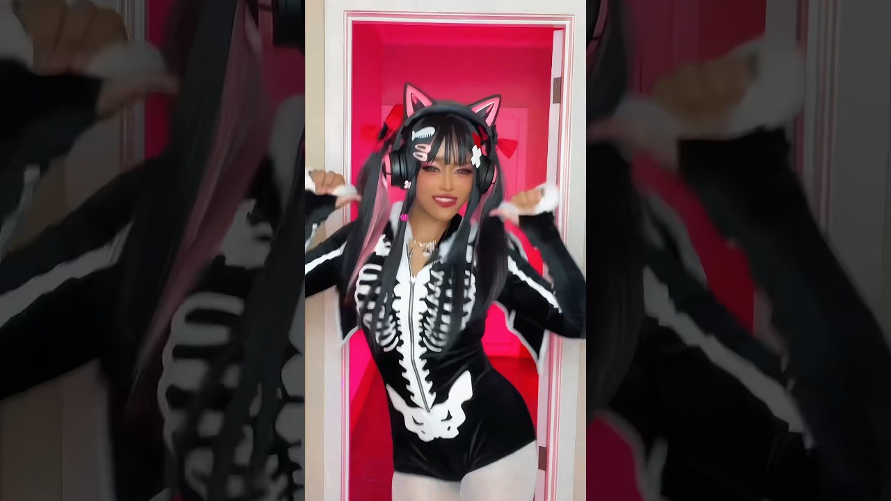 Look at me❤️🦇! Look at me❤️🦇!! Let’s vibe⭐️ #sachi_hime96 #princesssachiko