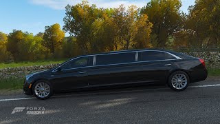 FH4 Cadillac limousine screenshot 3
