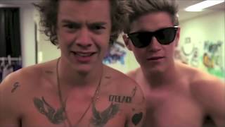 HARRY STYLES BEING WEIRD FOR 2 MINUTES STRAIGHT HARRY STYLES BEING WEIRD FOR 2 MINUTES STRAIGHT
