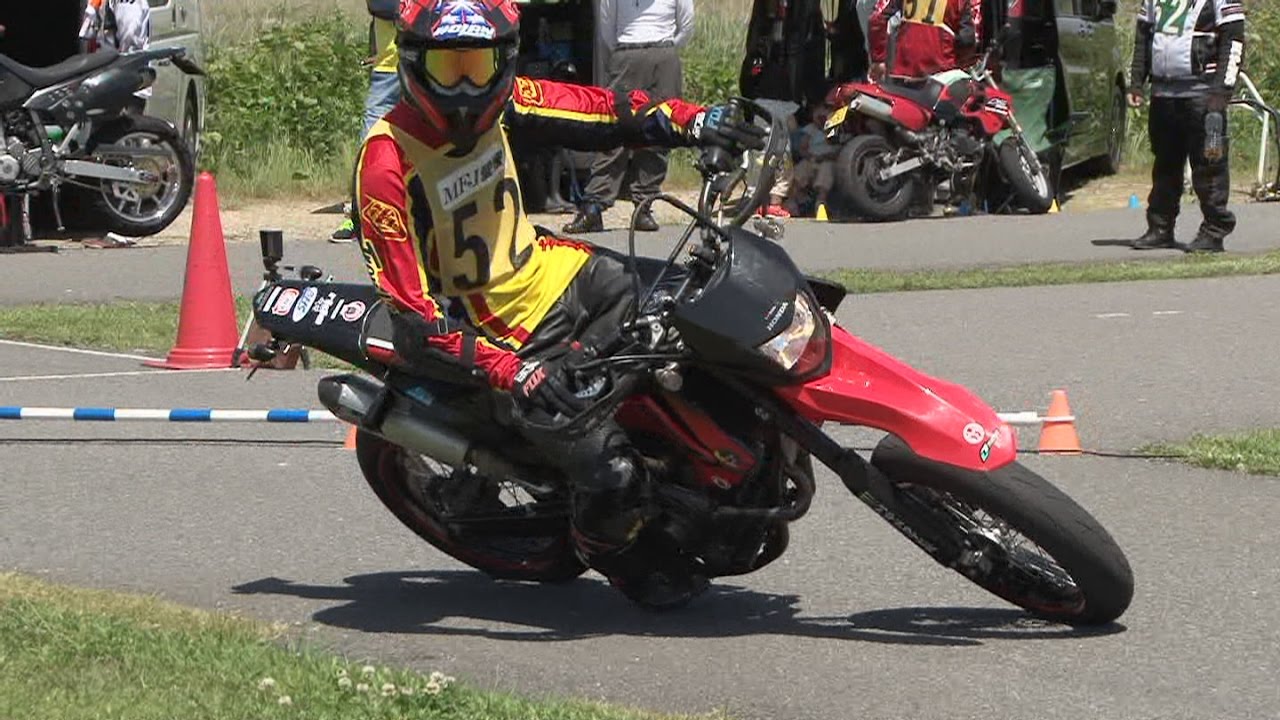 17 5 14 Ehime Dunlop Moto Gymkhana Ogasawara 選手 Crf250m Heat 2 Youtube