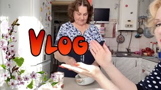 VLOG: СЕМЕЙНОЕ ЧАЕПИТИЕ, ГОТОВИМ ОЛАДУШКИ и пр.