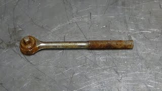 Fixing a rusted up and seized ratchet. by OUT IN THE GARAGE 38,314 views 1 year ago 7 minutes, 28 seconds