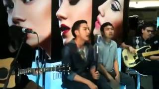 Sebatas Pandangan - Barris Band