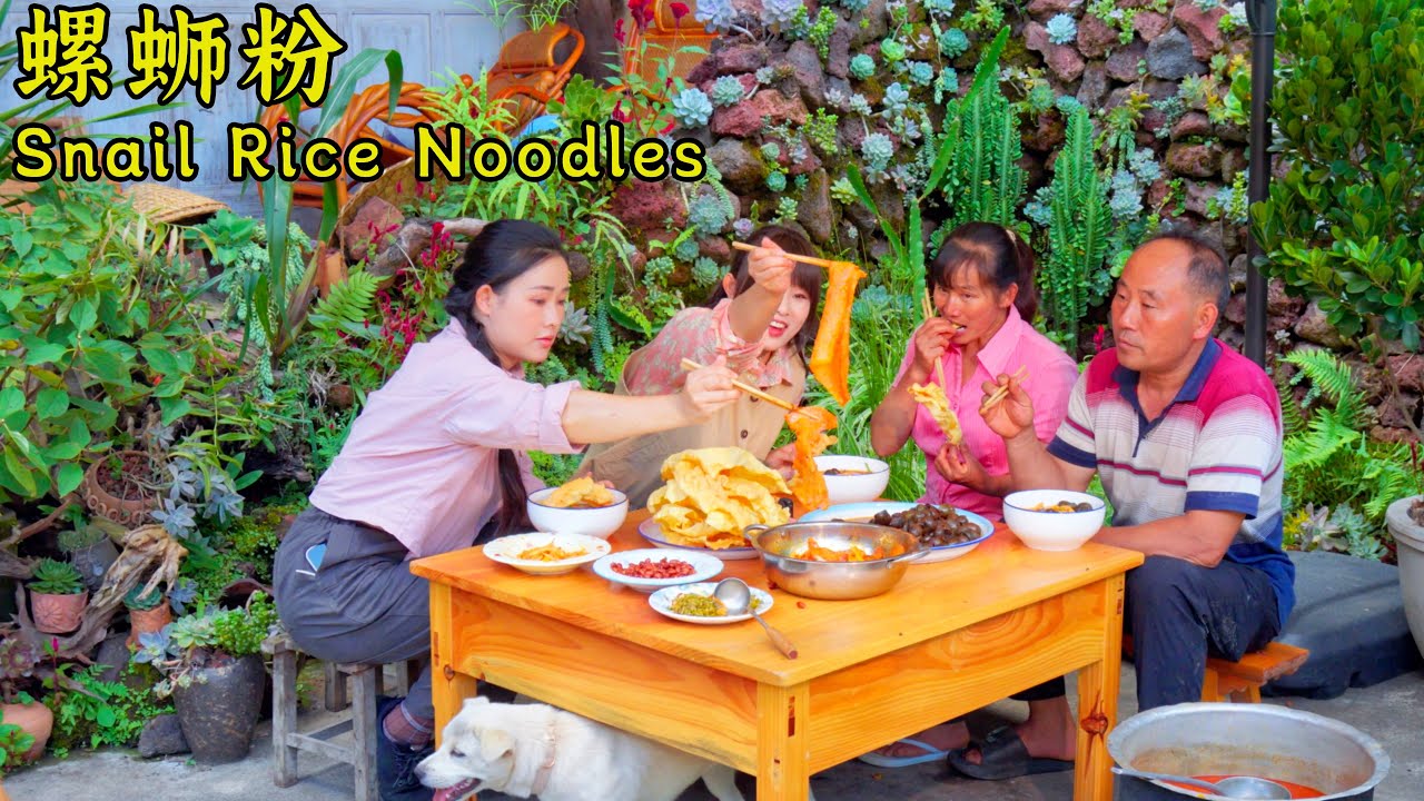 豪华螺蛳粉挑战🔥加猪皮加酸笋加辣油！爆辣到灵魂出窍！【叫我阿霞Channel】