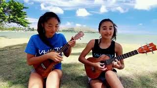 KEREN!!!,, Dua cewek cantik main Ukulele-Bodysurfing