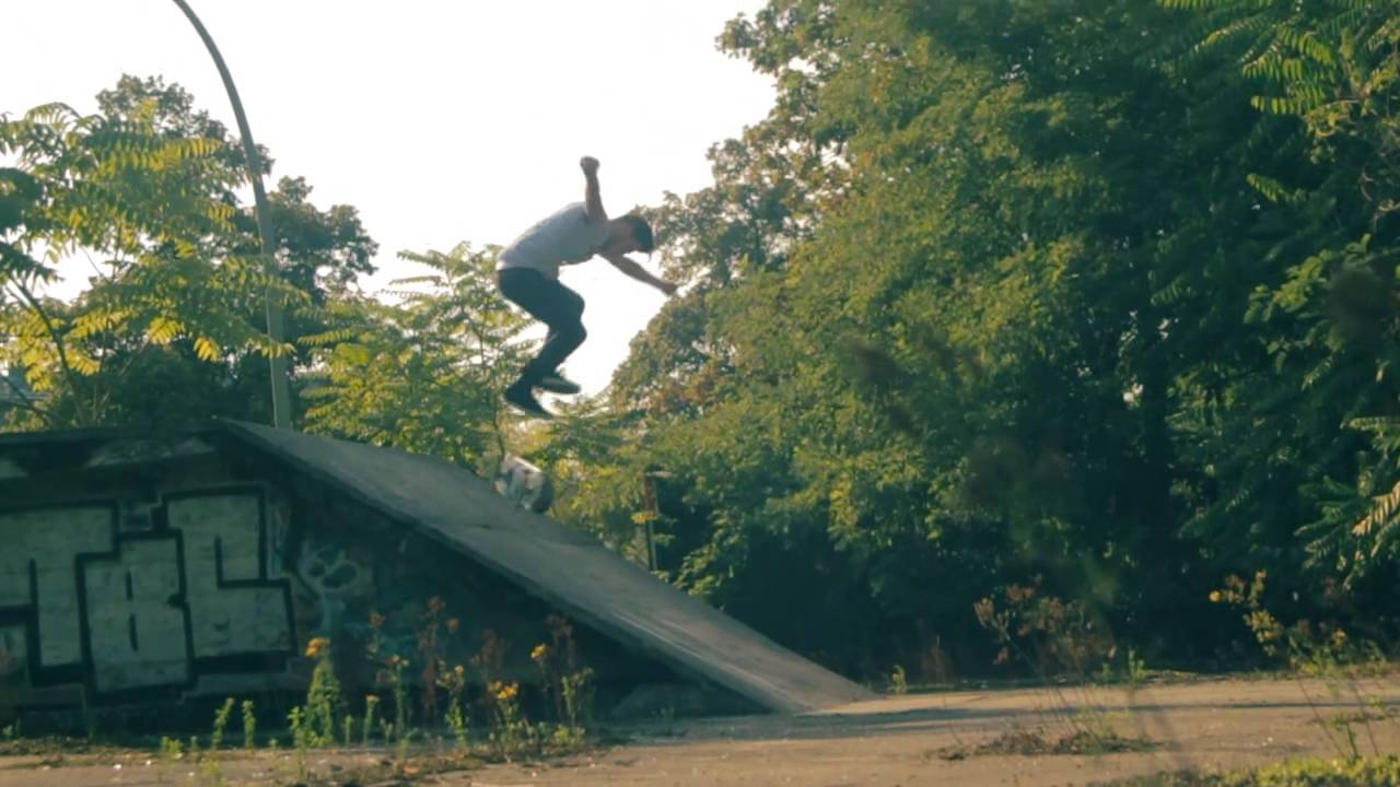 [ vimeo.com/79041795 ] Pivot Skateshop '13