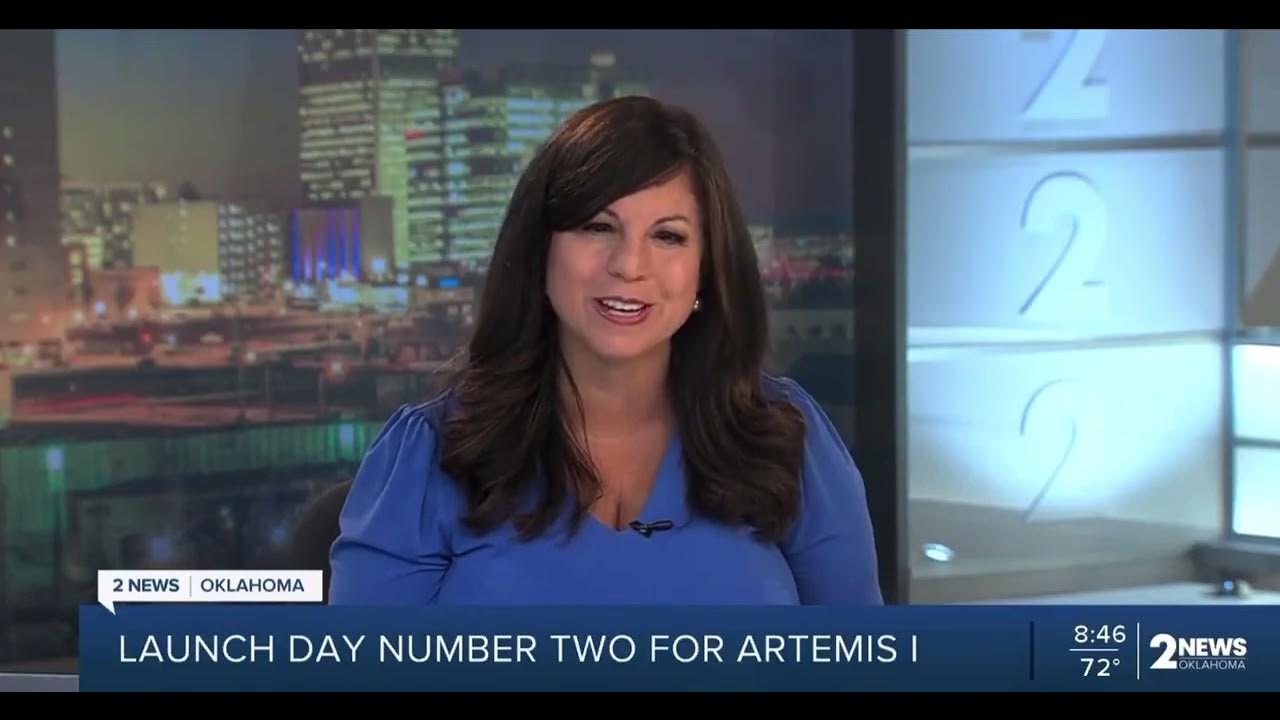 Tulsa news anchor Julie Chin has the beginnings of a stroke live on the