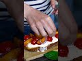 Recette de la tartine d'été à la stracciatella façon panzanella - Pourdebon
