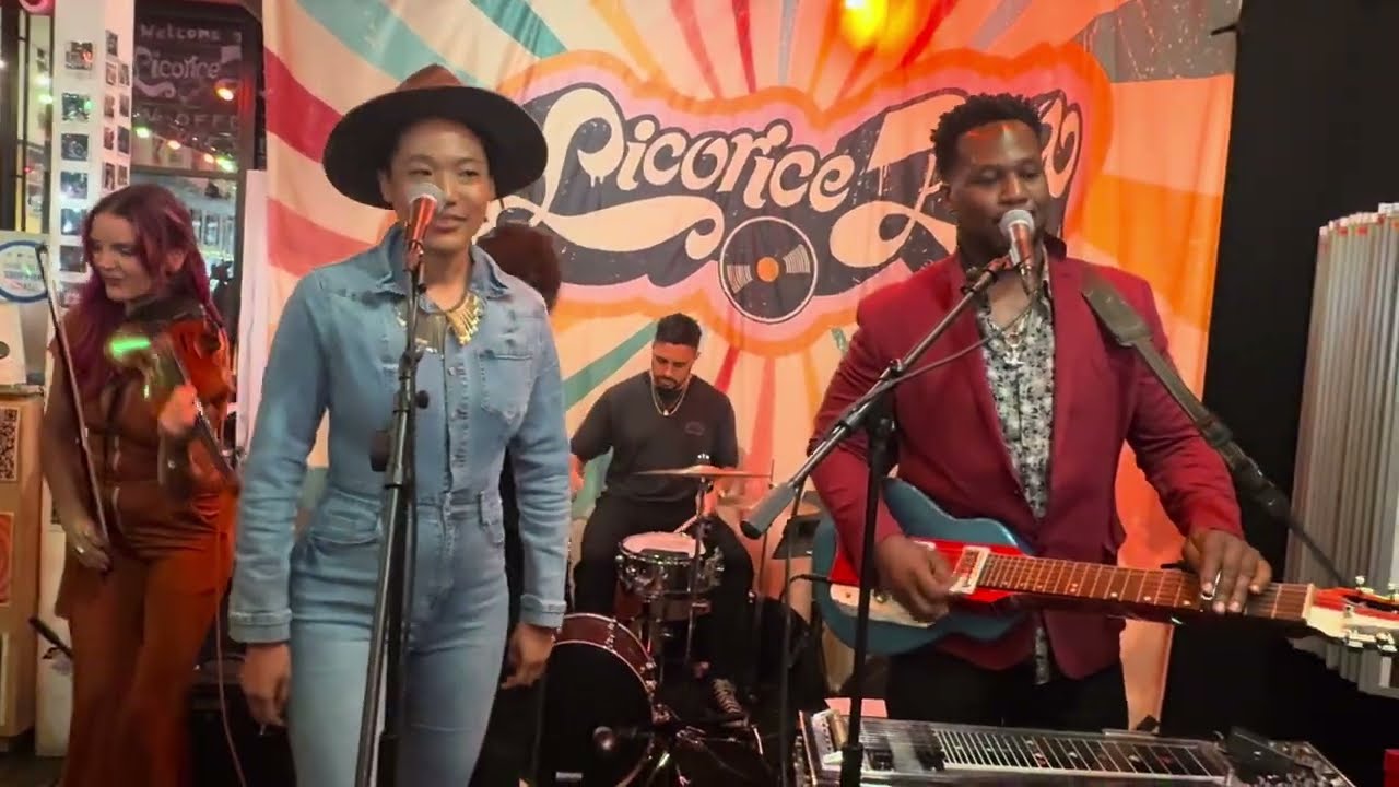 Robert Rudolph w/ Judith Hill 