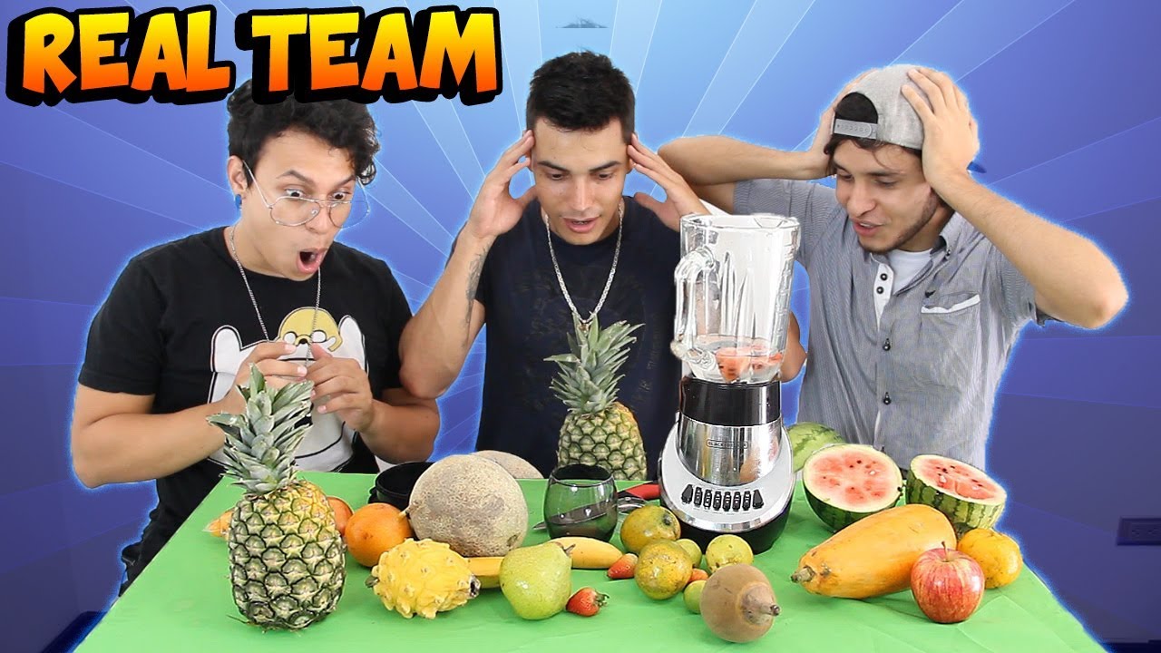 MEZCLAMOS TODAS LAS FRUTAS DEL SUPERMERCADO *El mejor JUGO del mundo* - Ft. Real Team