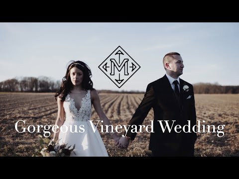 beautiful-wedding-at-the-vineyards-on-eastern-long-island-|-the-vineyards-at-aquebogue