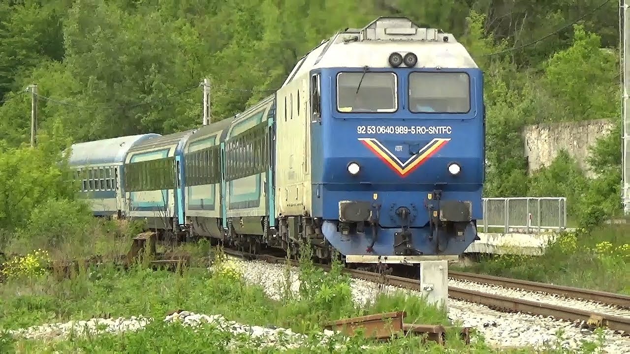 Trenuri la Răstoci/Trains at Răstoci [18.Mai.2025.] - YouTube