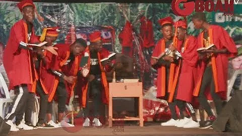 Check-Out Woli Agba's Mother As People Shouts To Welcome Femi Adebayo As He Arrives Like A Boss