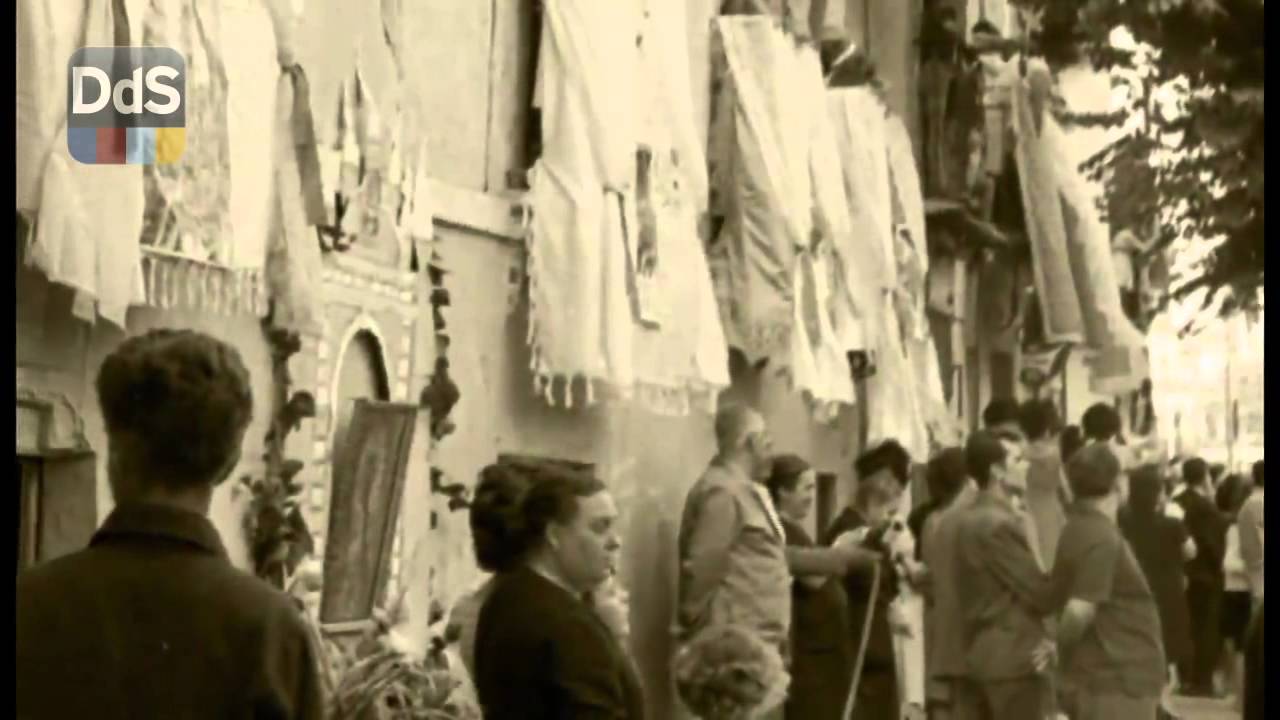 Coronación de la Esperanza Macarena 1964