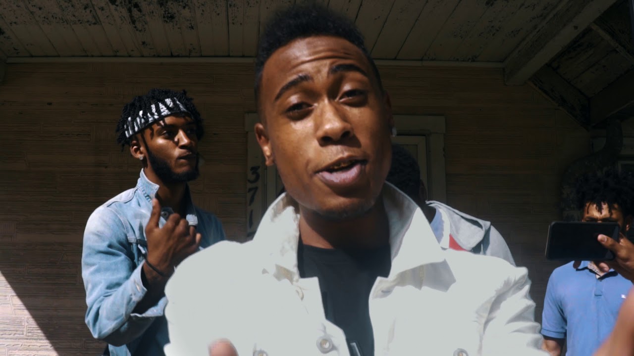 Lil Leek- No Laces (Official Video)