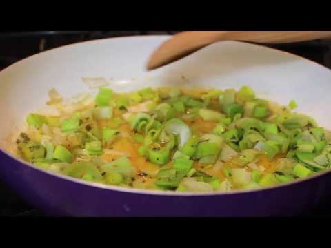 FAT LOSS HEALTHY RECIPE: Vegan Leek & Potato Soup