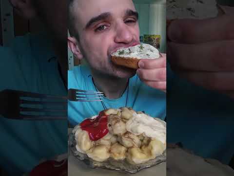 МУКБАНГ ПЕЛЬМЕНИ / БУТЕРБРОДЫ #mukbang #shorts