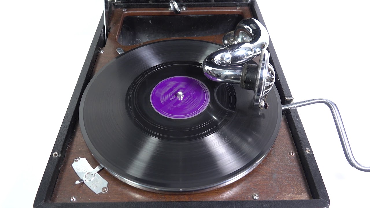 HMV 102 - Demo 1 - Variations in Jazz - 78 rpm playback of a Jazz record on on record player with steel needle. By Techmoan.