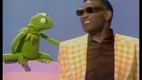 Ray Charles & Kermit the Frog- It’s Not Easy Being Green (Live)