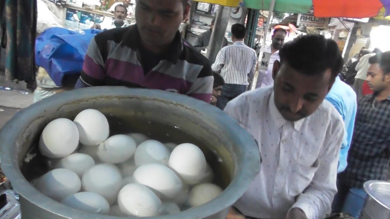 2 Boil Egg @ 15 rs & Spicy Chana @ 10 rs Plate - Ranchi Street Food | Indian Food Loves You