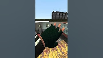 Scary Amogus chase me on Road