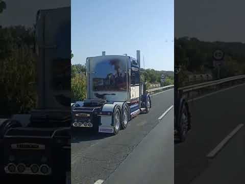 Kenworth W900 adelantamiento