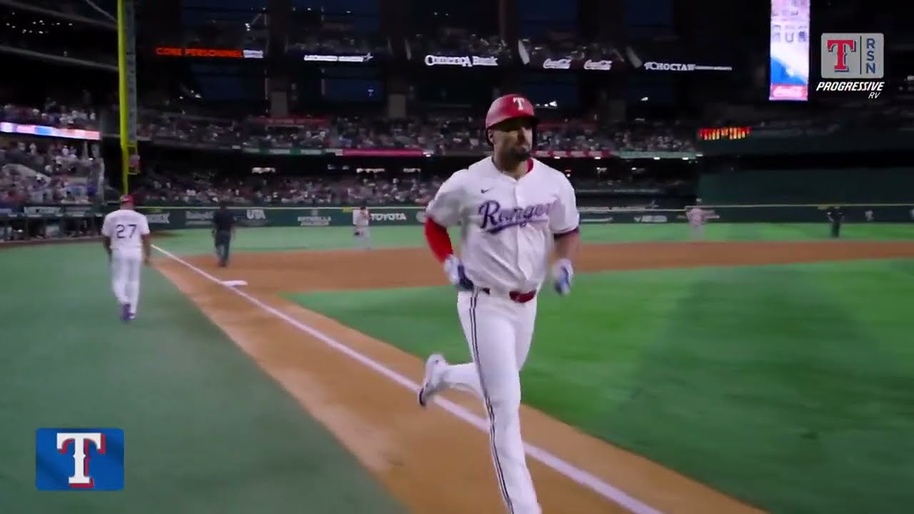 Marcus Semien's 8th home run of 2025 is a 2-run blast