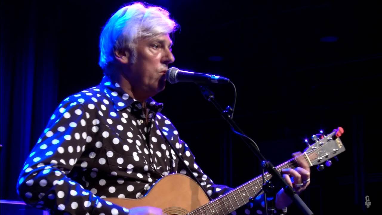 Robyn Hitchcock - My Wife And My Dead Wife (eTown webisode #1018) Robyn Hitchcock - My Wife And My Dead Wife (eTown webisode #1018)