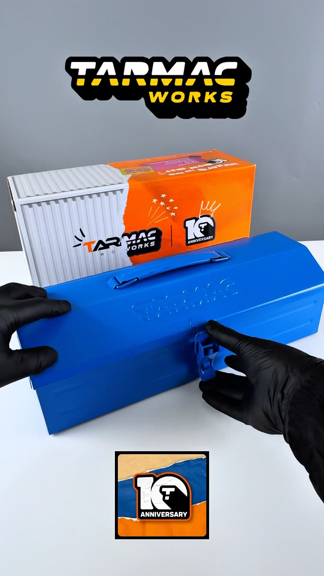 Tarmac Works 10th Anniversary PARTY BOX SET! #tarmacworks - YouTube