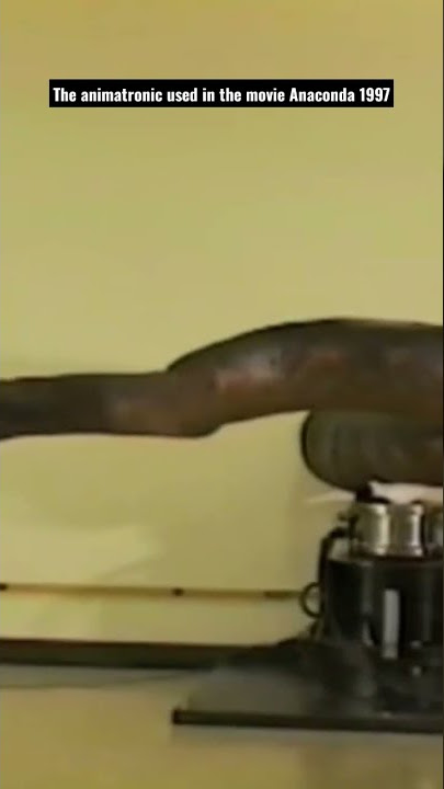 scariest animatronic ever😰 #shorts #short #creepy #richardramirez #tedbundy #animatronics #anaconda