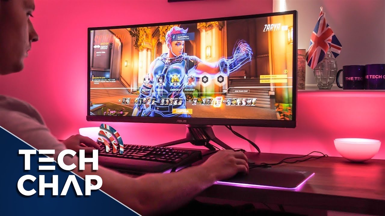 Philips Hue & Razer - The Ultimate RGB PC Gaming Setup? | The Tech Chap -  YouTube