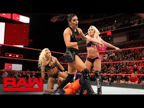 Mickie James &amp; Alexa Bliss vs. Sonya Deville &amp; Mandy Rose: Raw, Feb. 12, 2018