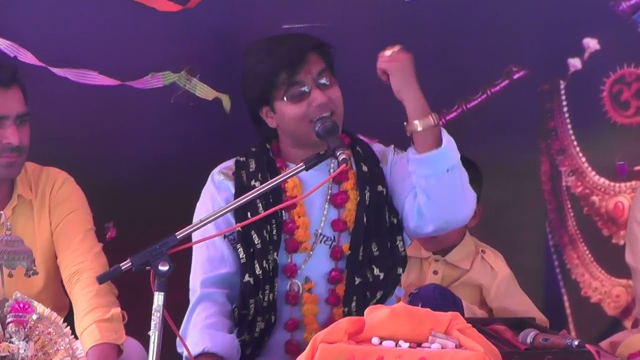 Krishnakant Shastri  Has written this bhajan with his own hands As soon as the public heard it