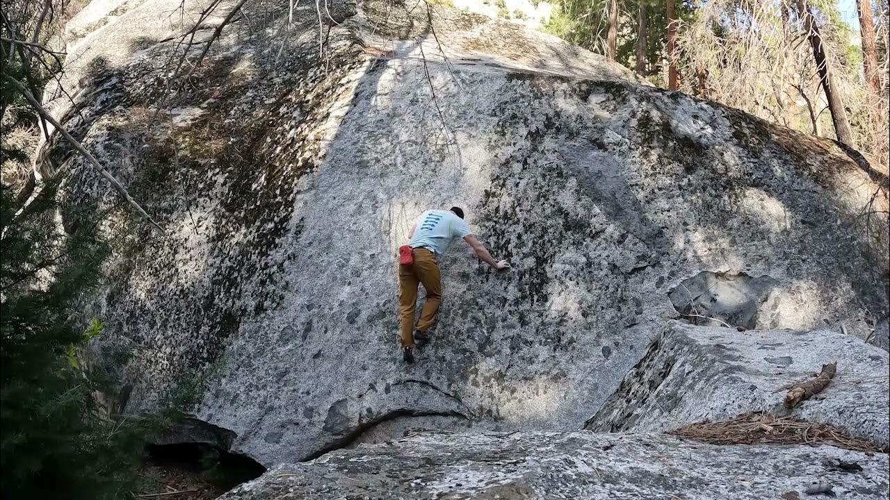 Yosemite Bouldering Down Canyon, Across the Tracks Boulders, Little Ranger (V1) YouTube