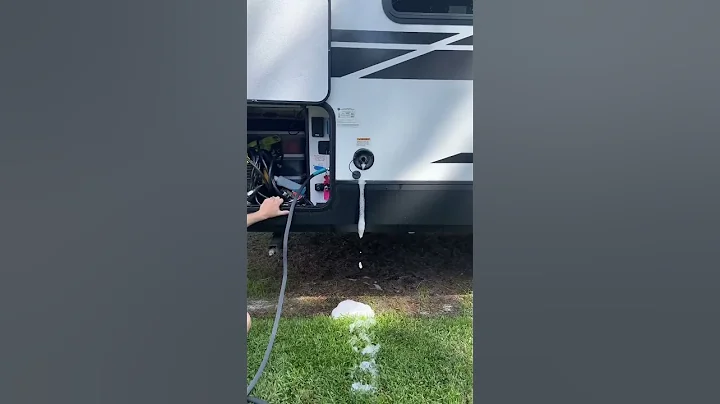 Cleaning the Fresh Water Tank in the RV