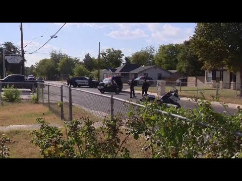 Trial expected to begin for man accused of shooting SAPD officer - YouTube