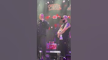 Thumbnail of Pepe Aguilar de sorpresa en el Concierto de Carín León en el Madison Square Garde de NY