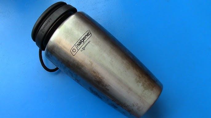 Stanley Cleanable BBP Free Stainless Steel Canteen with Shoulder Strap 1.1  Qt/1L 