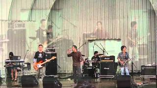2011年8月13日 上野恩賜公園水上音楽堂にて2曲目に演奏。