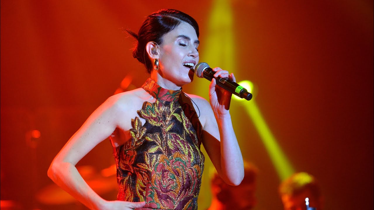 Rewşan - Nayê [Live Bgm]